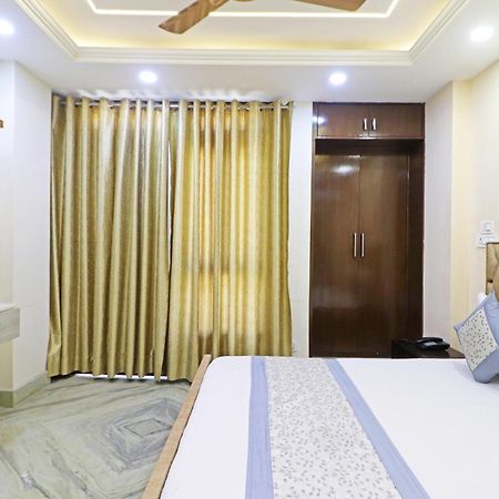 Hotel Samrat Residency 10 Mints Walking Distance Nizamuddin Railway Station New Delhi Luaran gambar