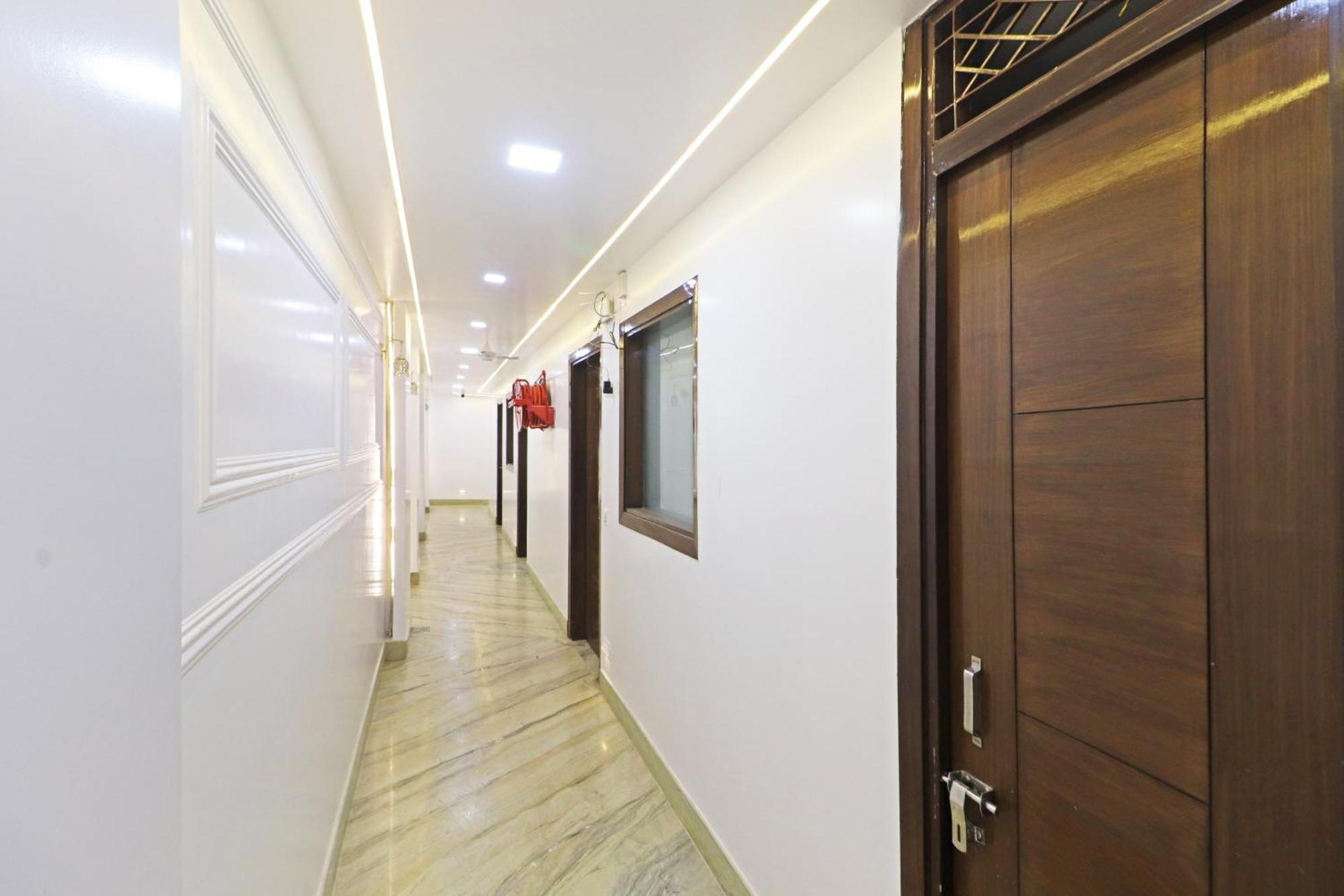 Hotel Samrat Residency 10 Mints Walking Distance Nizamuddin Railway Station New Delhi Luaran gambar