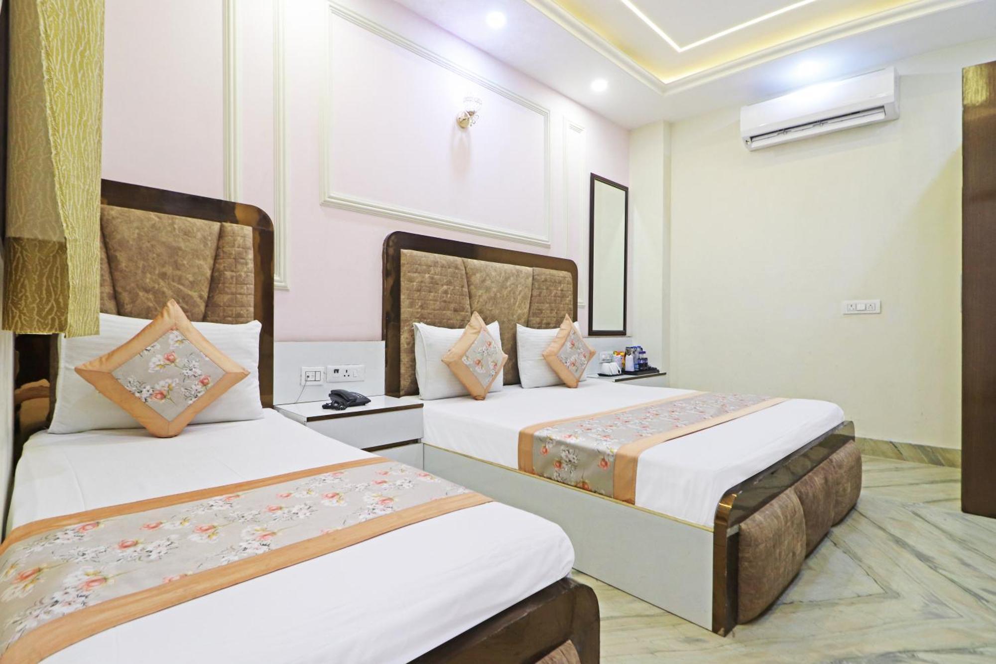 Hotel Samrat Residency 10 Mints Walking Distance Nizamuddin Railway Station New Delhi Luaran gambar