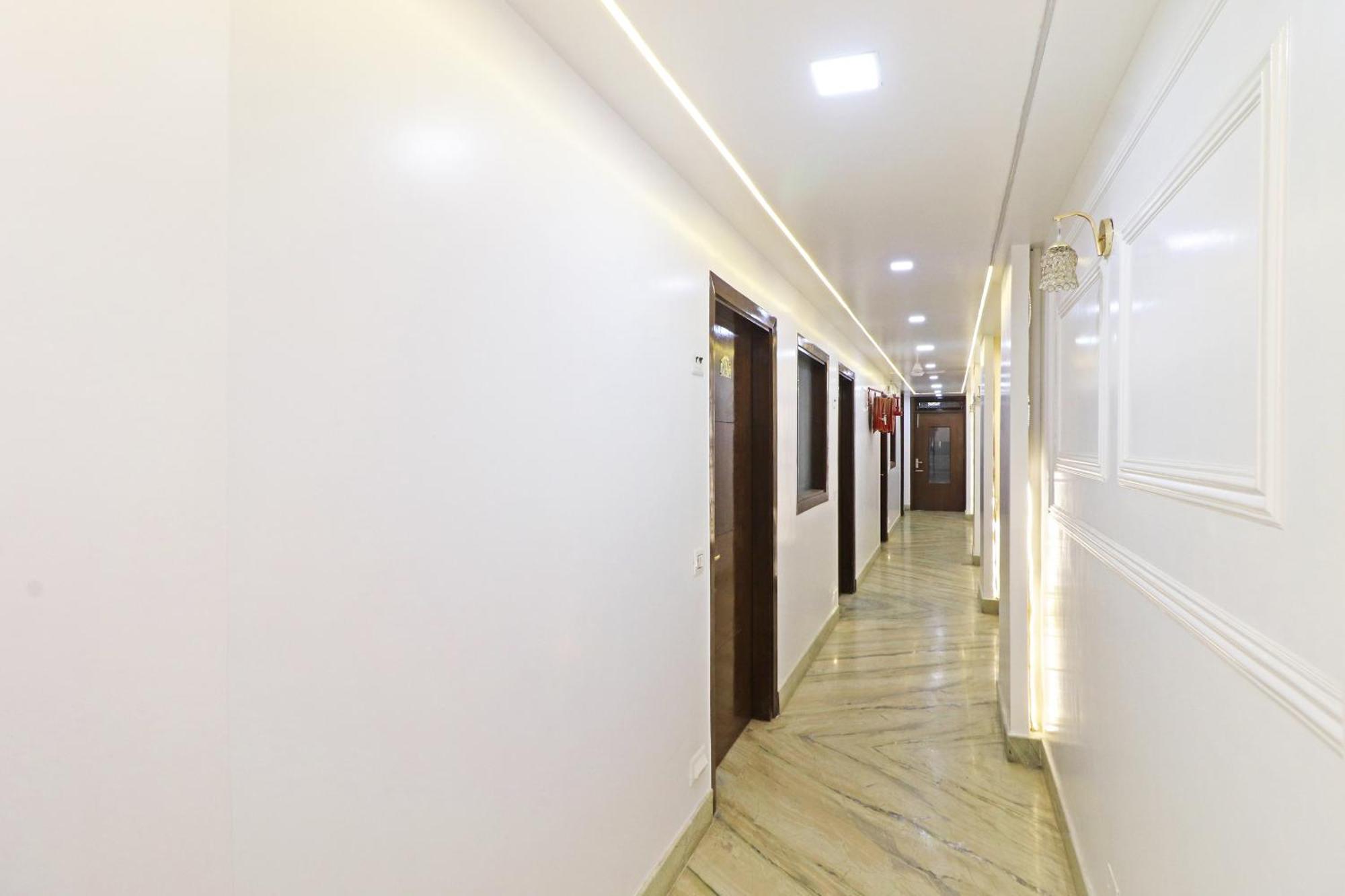 Hotel Samrat Residency 10 Mints Walking Distance Nizamuddin Railway Station New Delhi Luaran gambar