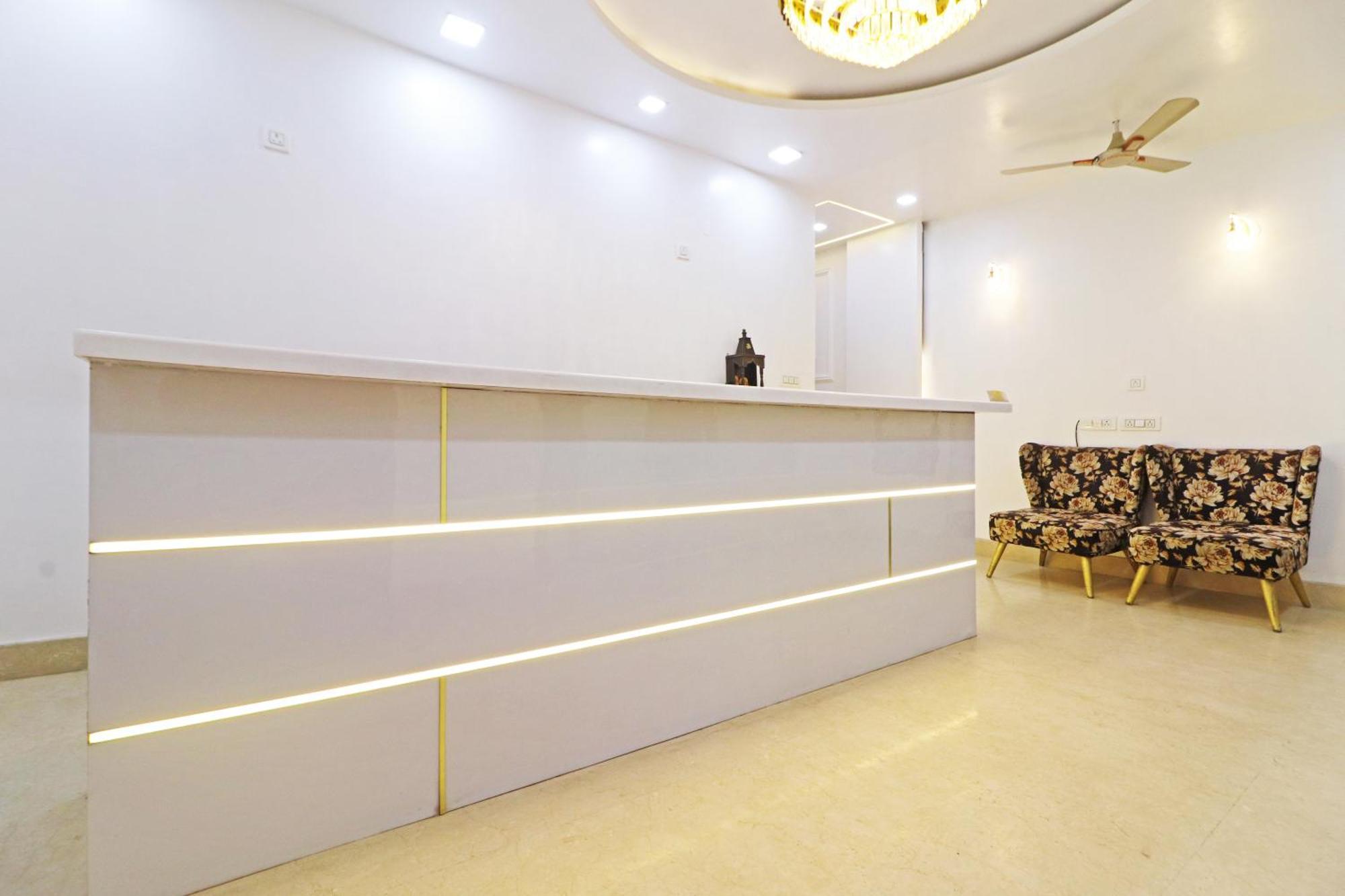 Hotel Samrat Residency 10 Mints Walking Distance Nizamuddin Railway Station New Delhi Luaran gambar