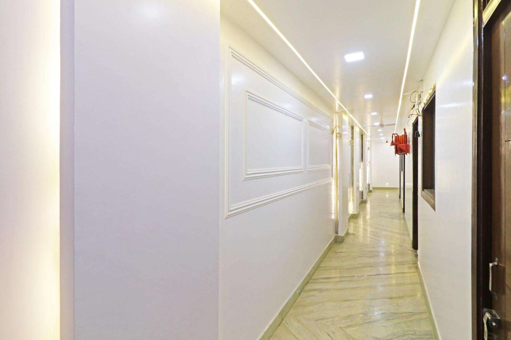 Hotel Samrat Residency 10 Mints Walking Distance Nizamuddin Railway Station New Delhi Luaran gambar