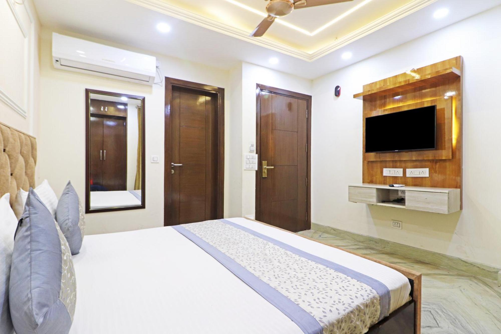 Hotel Samrat Residency 10 Mints Walking Distance Nizamuddin Railway Station New Delhi Luaran gambar